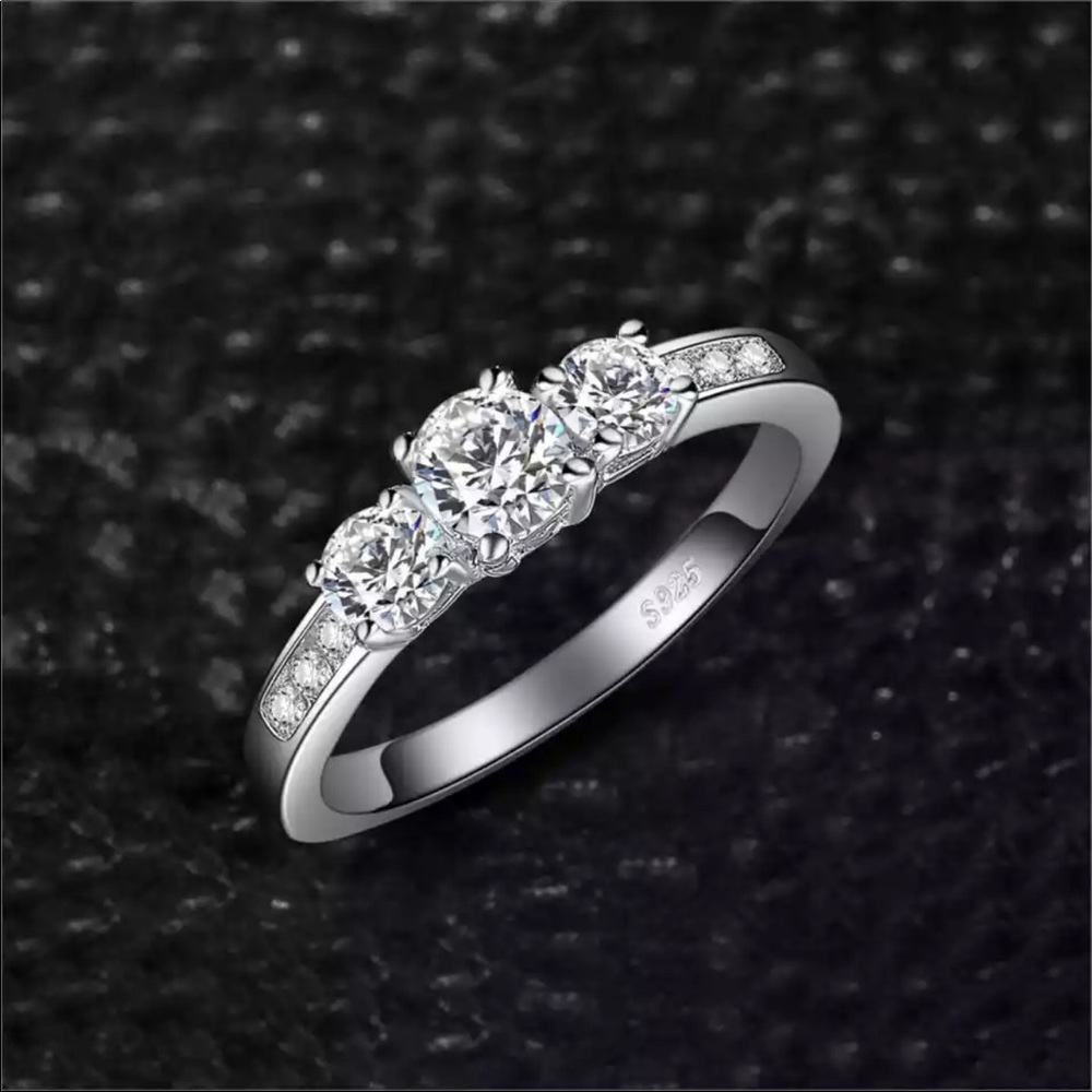 3 Stone Engagement Ring 925 Sterling Silver Ring - Picture 3 of 7